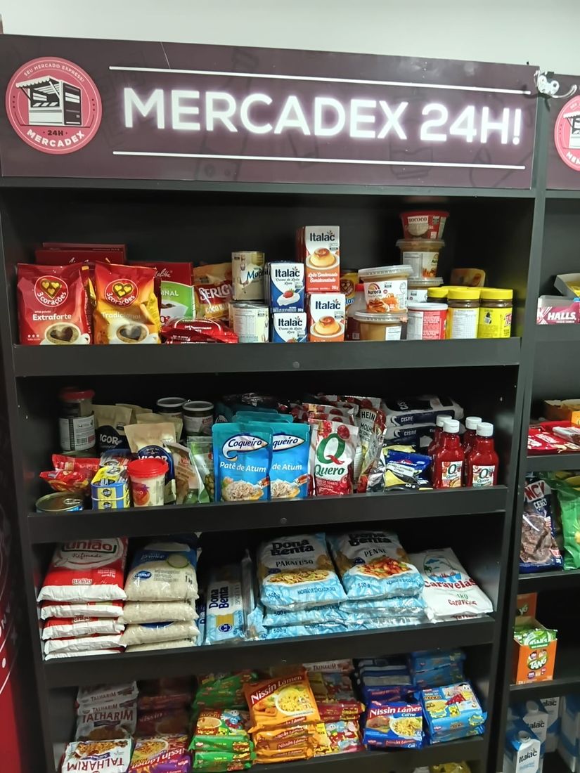 Mercadinho 24h dentro do condomínio